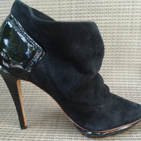 L.A.M.B. Gwen Stefani Women's 8 Boots, Slouchy Suede Ruched Ankle Platform Heels - Picture 5 of 12